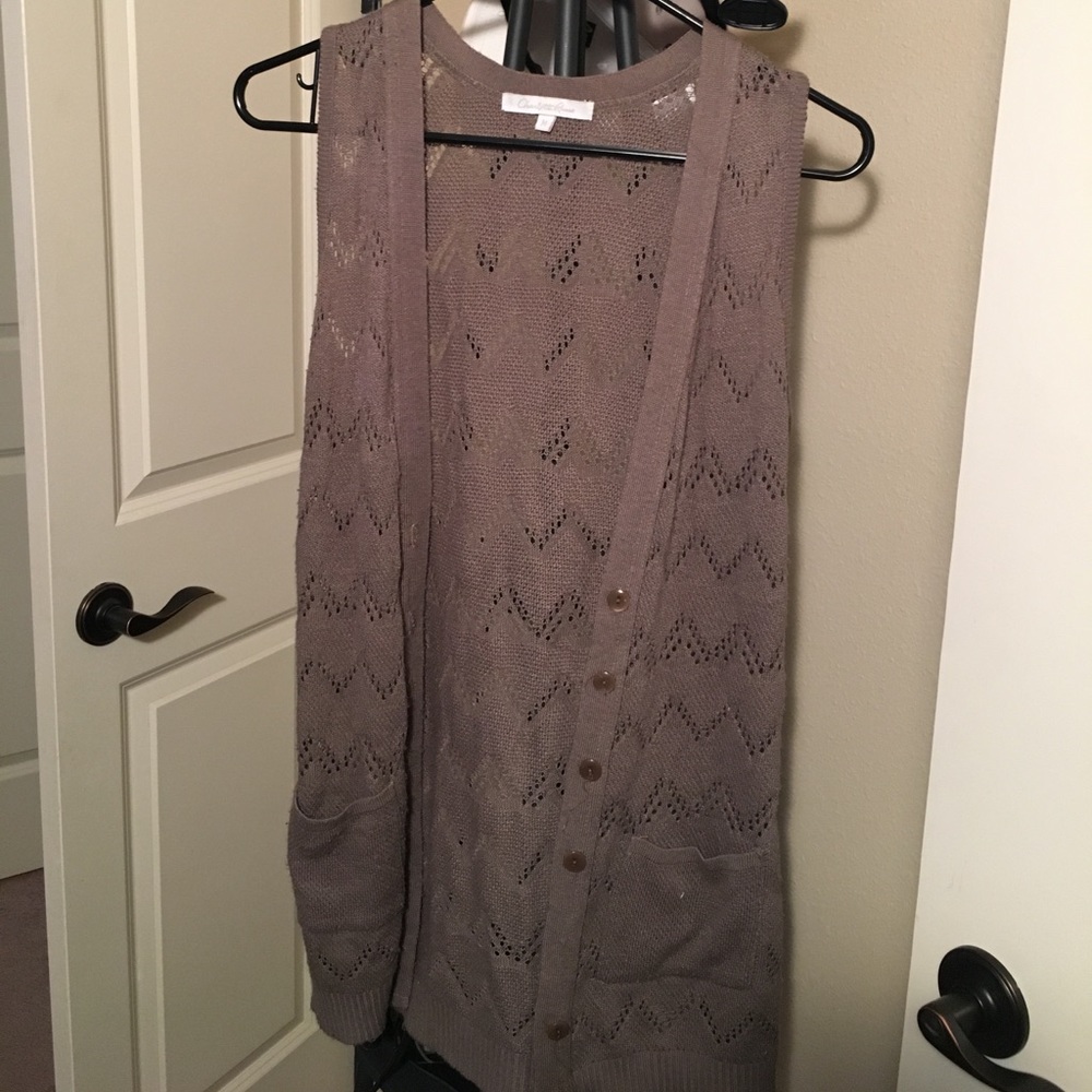 Sleeveless Cardigan