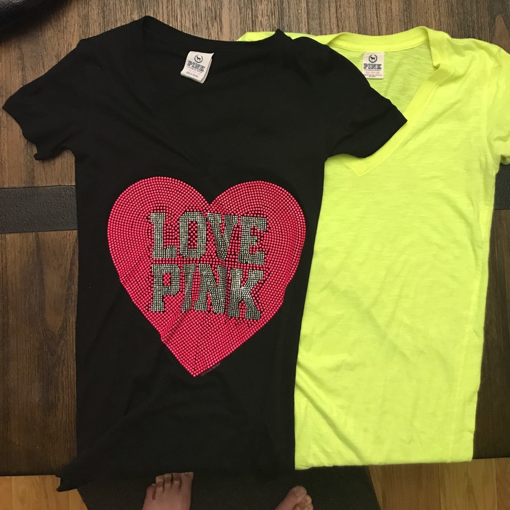 😍 s o l d 😍 Victoria's Secret V necks bundle. 💕