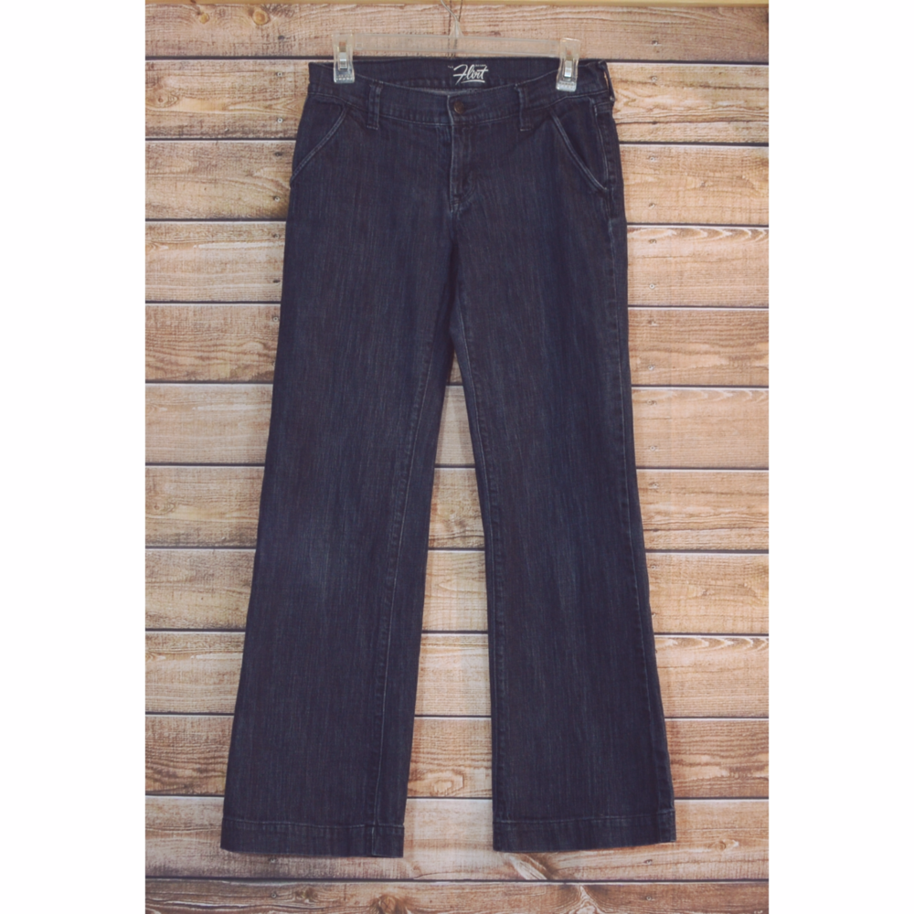 Old Navy "The Flirt" Flare Jeans