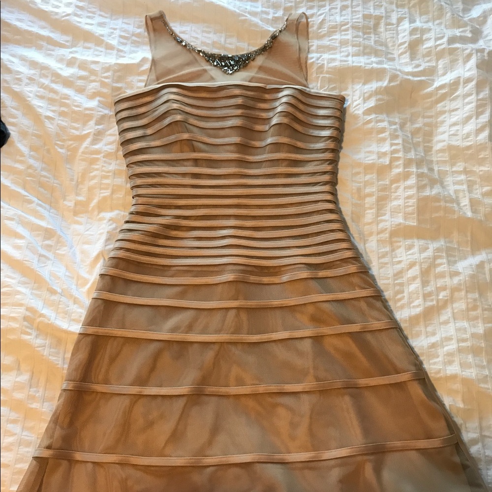 Julia Jordan Dress - Picture 3 of 5