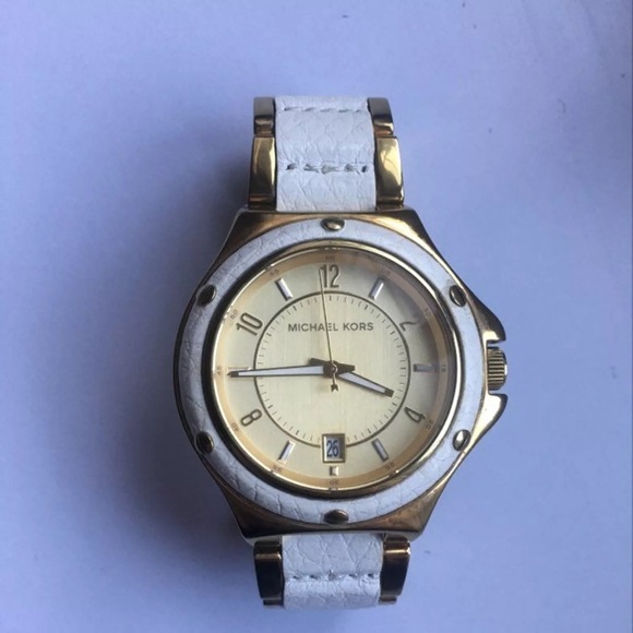 Michael Kors white leather watch - Picture 1 of 4