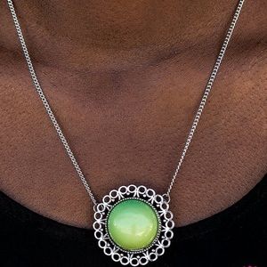 Necklace w/ matching earrings