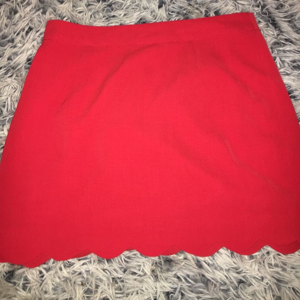 Red scallop mini skirt