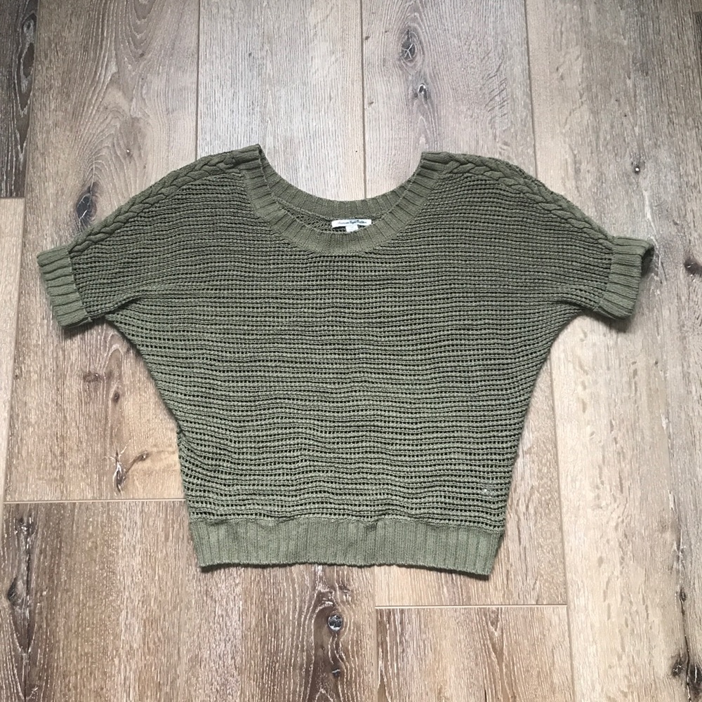 Short sleeved sweater