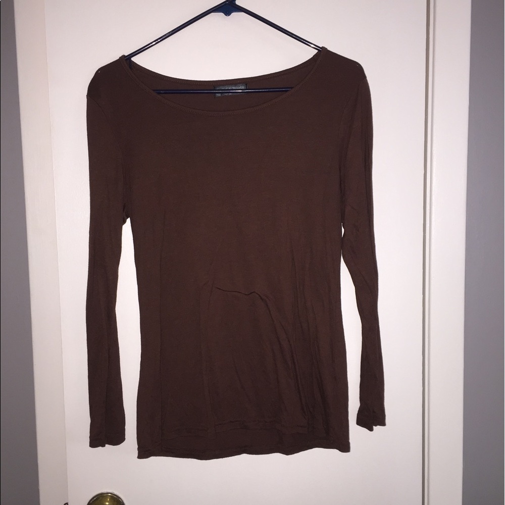 brown top