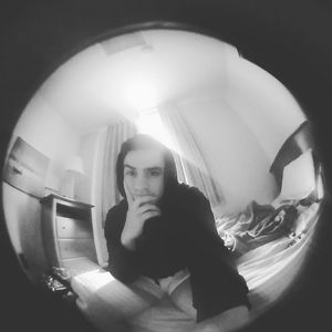 Meet your Posher, Christian