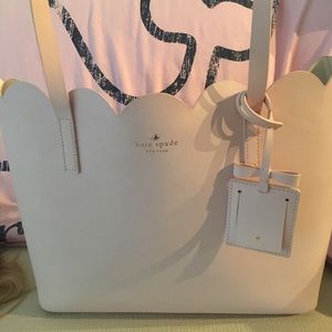 Kate Spade New York Lily Avenue Tote