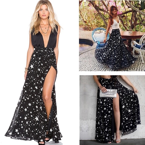 🌟HP! 🌟Black Star Pattern Chiffon Slit Skirt🌙 - Picture 2 of 5