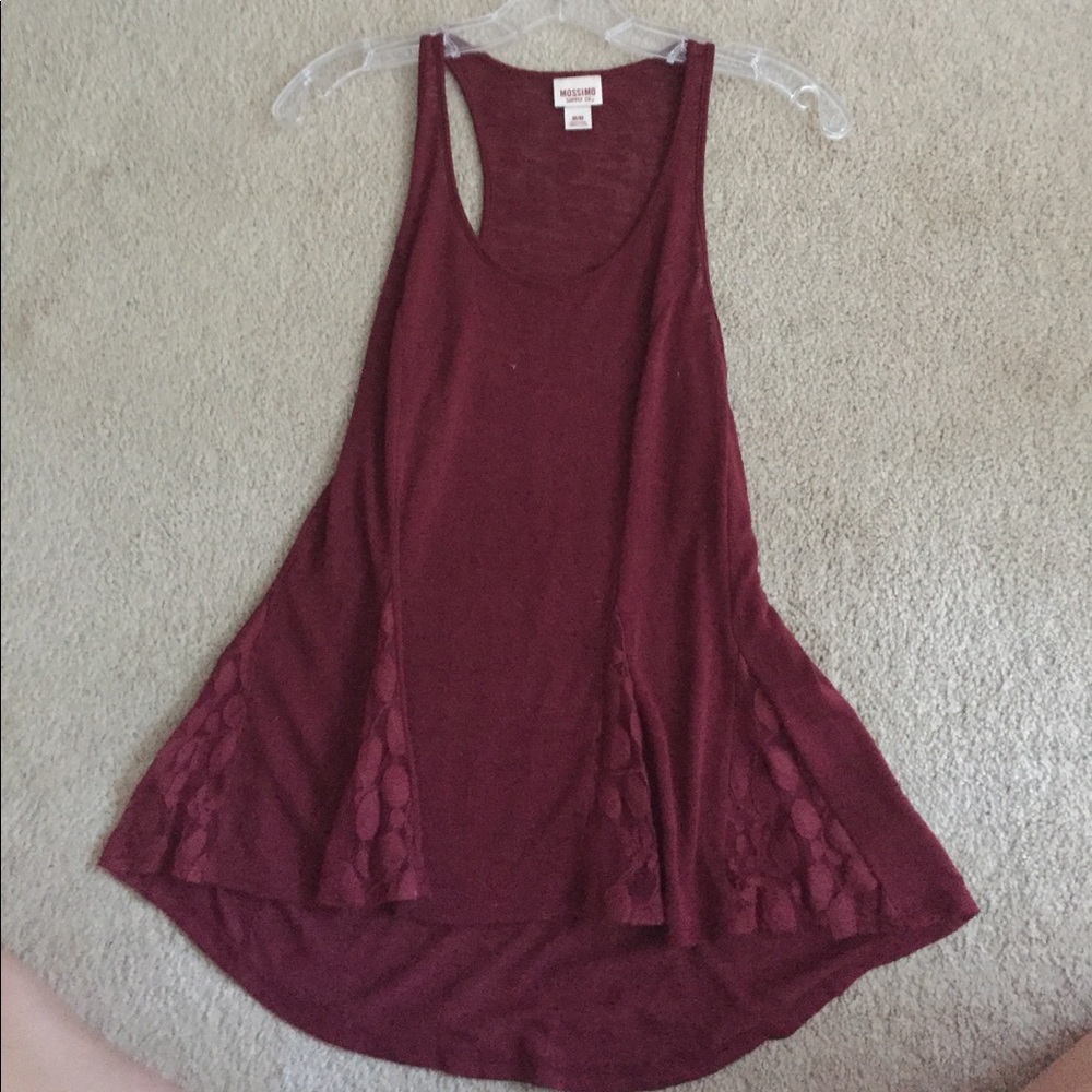 Flowy red tank