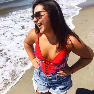 Meet your Posher, Kendall