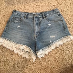 Free People Mid Rise Jean Shorts w/ white crochet