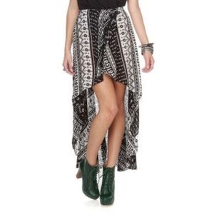 New Brandy Melville Cameron High Low Skirt