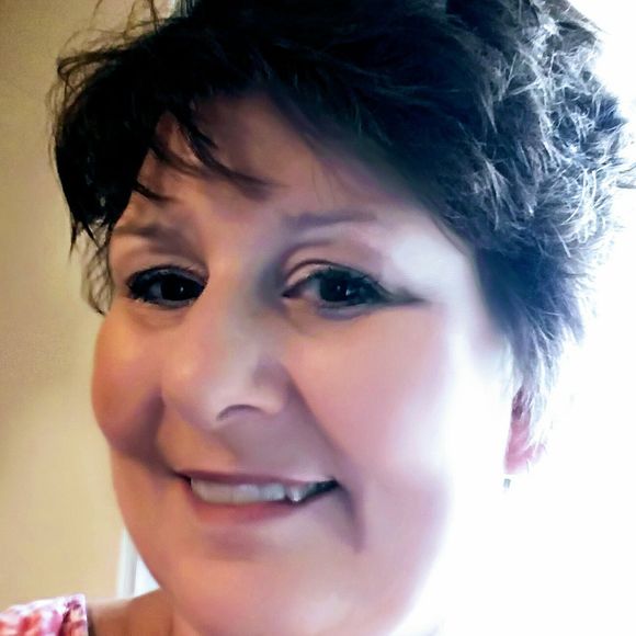 Meet your Posher, Calene - Picture 1 of 1