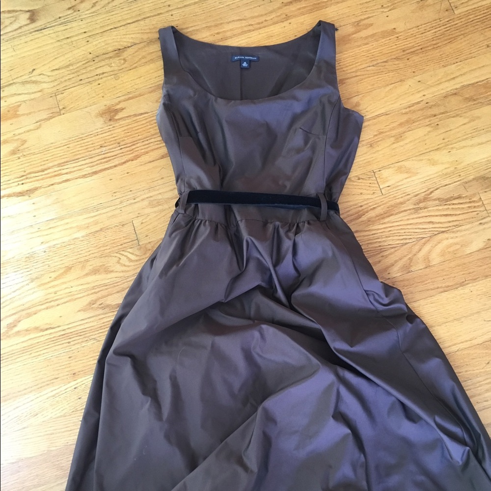 Chocolate brown dress w velvet ribbon belt