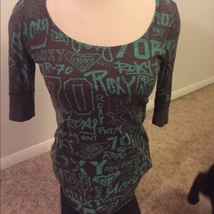 ⚡️$5 sale⚡️or 5/$8! Women's roxy shirt