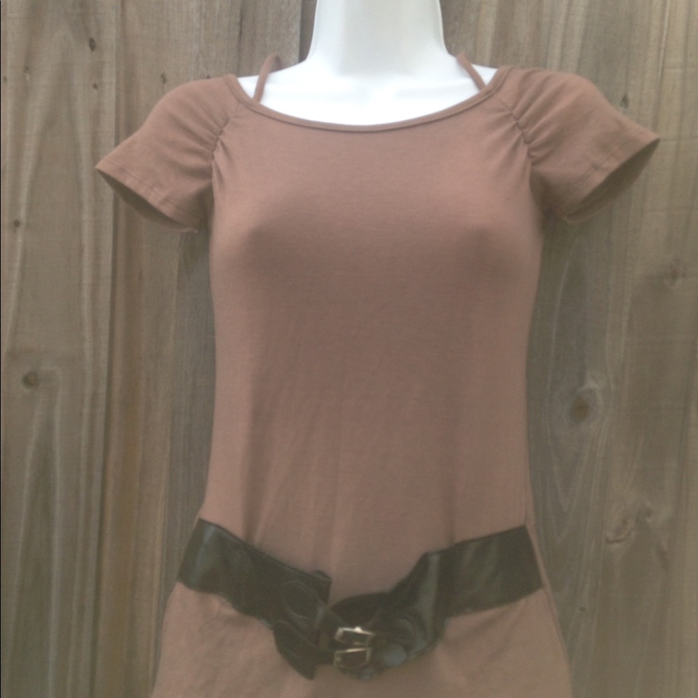 Cute brown shirt with built in built. Size medium.