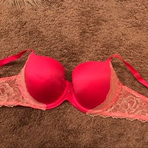 Victoria's Secret Bra !Like New!!