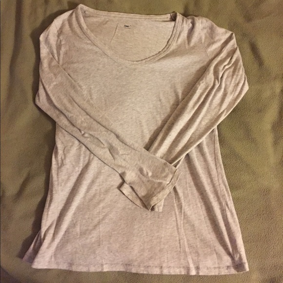 Long Sleeved Gap Scoop Neck Top - Picture 2 of 3