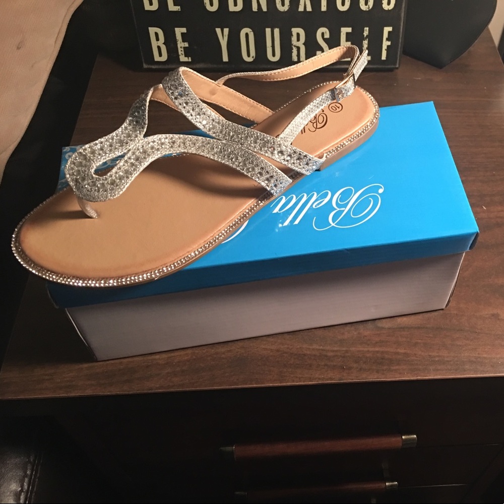 Make offer!  Bella Luna silver sandals