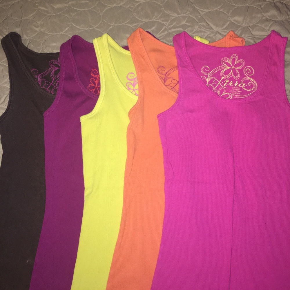 Set of 5 Tank Tops