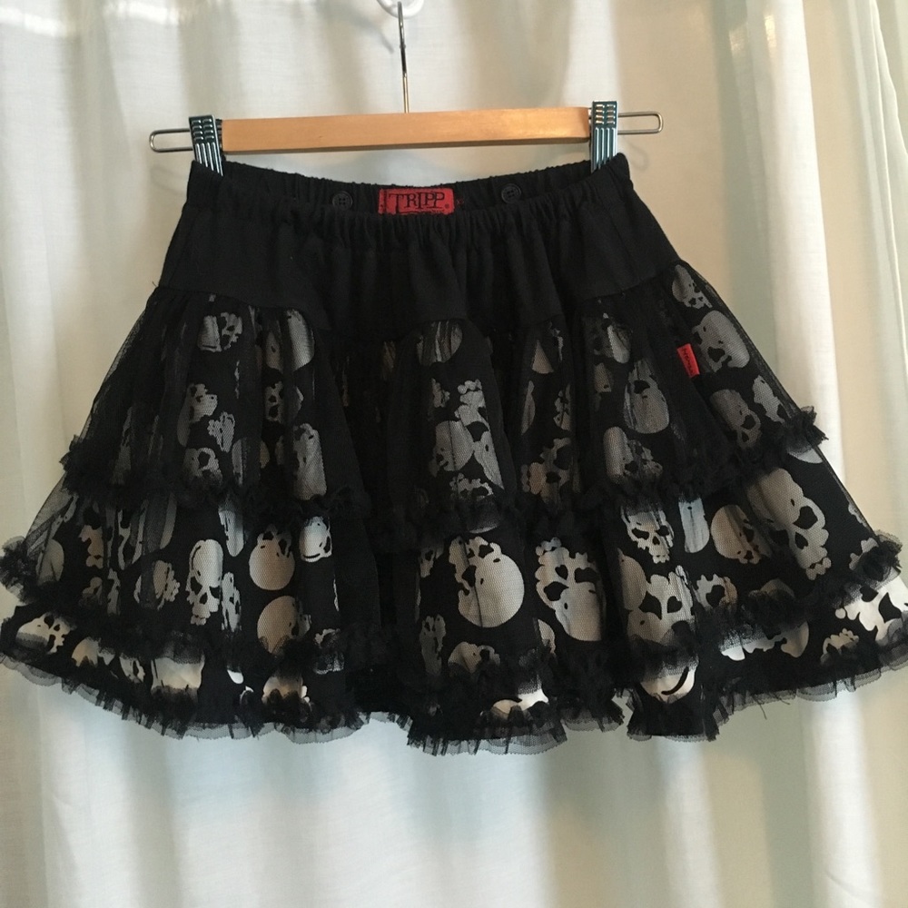 Tripp Black Skull Tutu