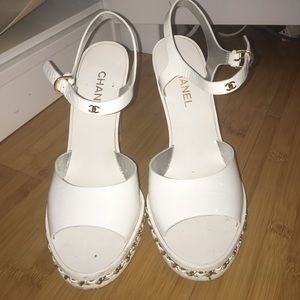 Chanel white wedges size 39