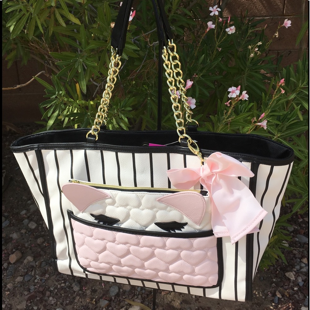 Betsey Johnson 💕w/ pull out cat pouch & pink bow - Picture 8 of 8