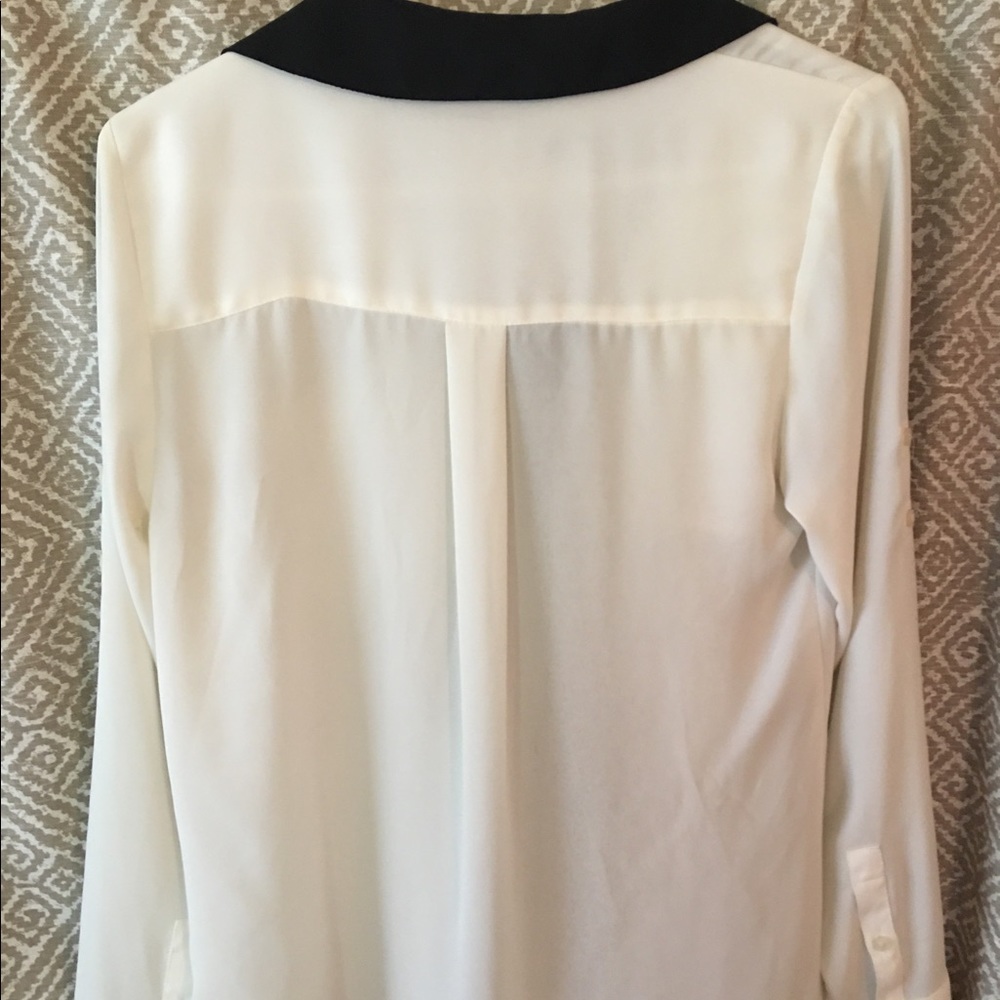 Express button down - Picture 2 of 3