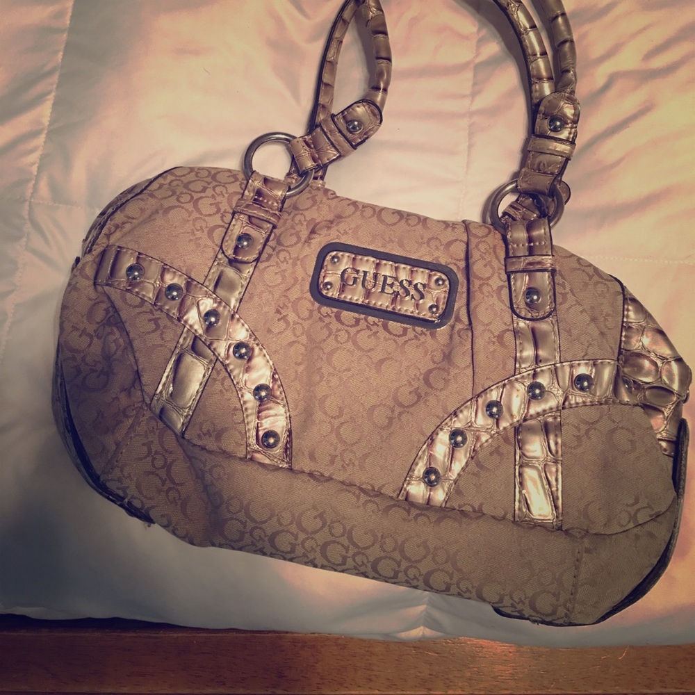 Guess purse