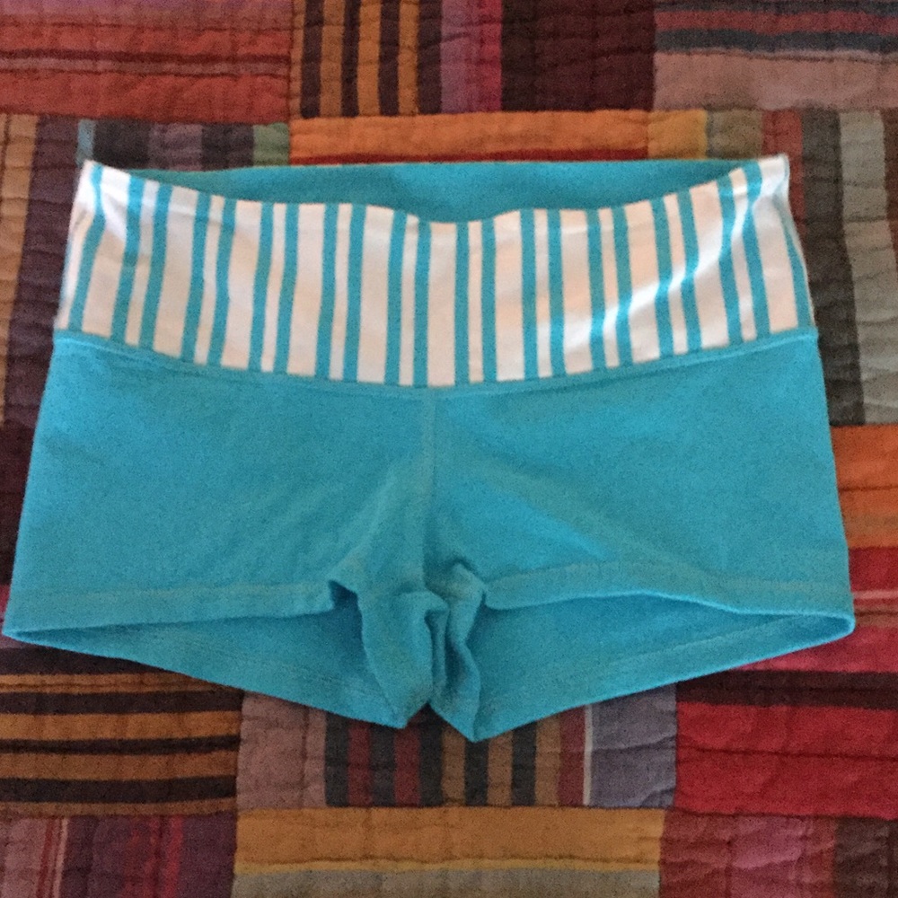 Lululemon boogie shorts size 6