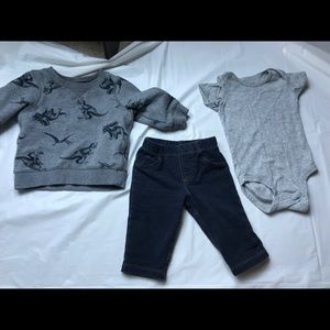 FINAL 🎉 Baby Boys Size 6 Months Carter's Set!!!