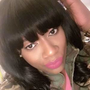 Meet your Posher, Tiffany