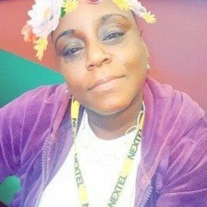 Meet your Posher, Deborah