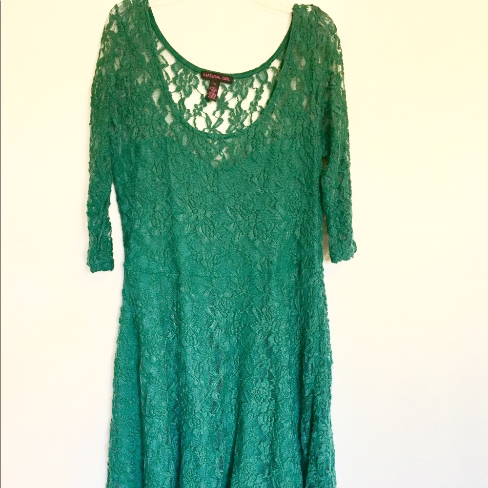 Fun lace quarter sleeve dress