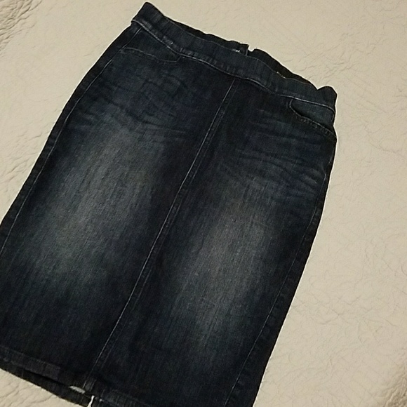 Denim Midi skirt - Picture 2 of 4