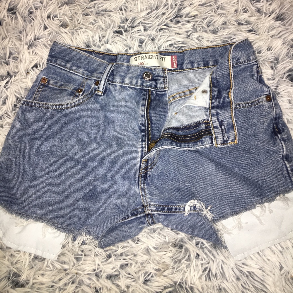 Levi Cut off shorts
