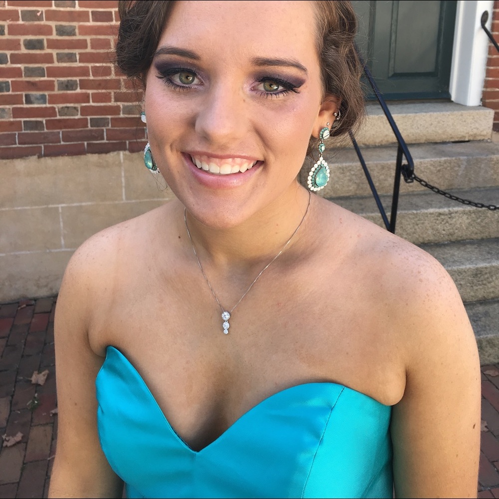 Meet your Posher, Lyndsey