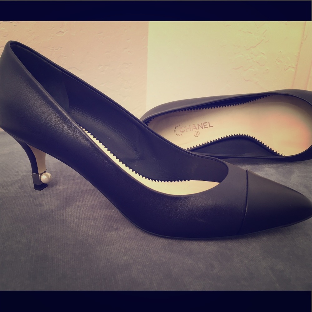 CHANEL Navy Pumps with Black Toe Cap