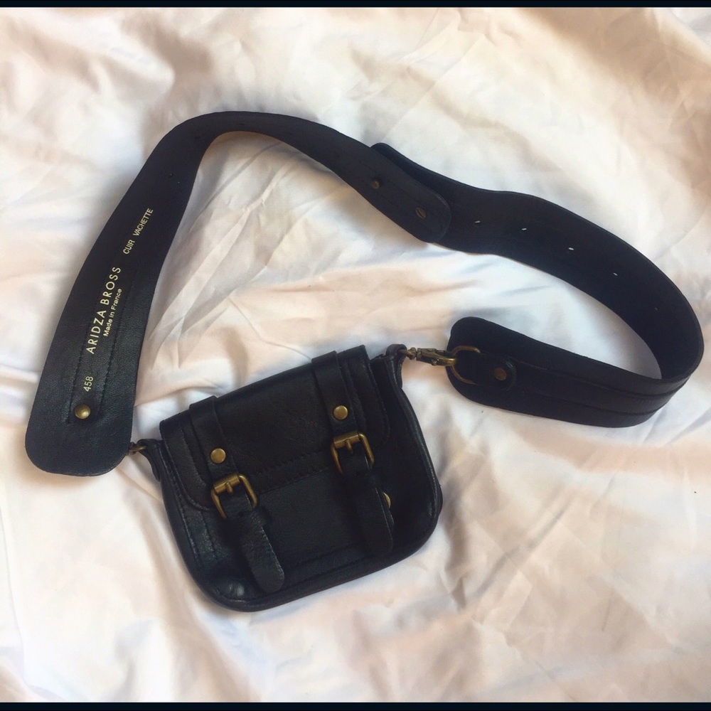 Aridza Bross  black leather belt purse wallet.