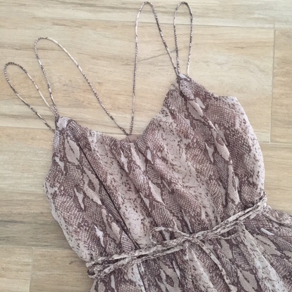 NWT Banana Republic Dress - Picture 5 of 8