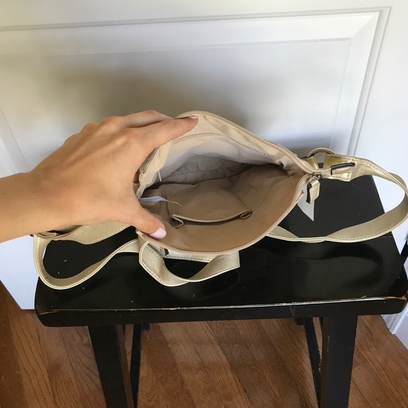 NWT Van Heusen Crossbody Purse - Picture 3 of 3