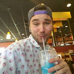 Meet your Posher, Hunter