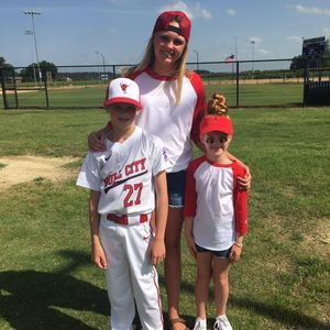 Meet your Posher, Tonya