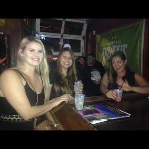 Meet your Posher, Danielle