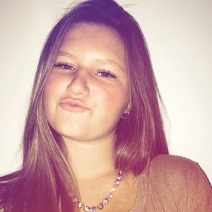 Meet your Posher, Carley