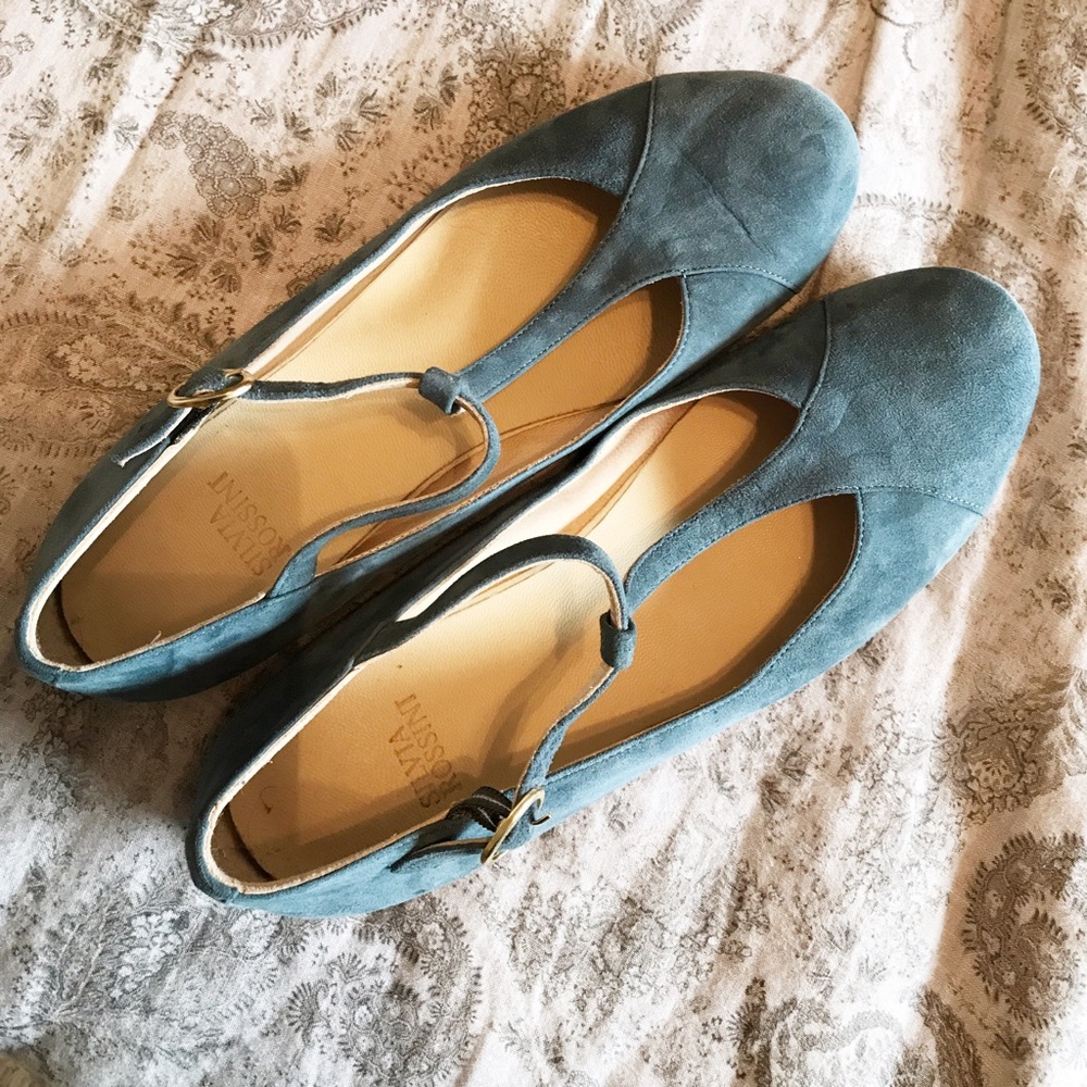 Size 40 Italian suede flats