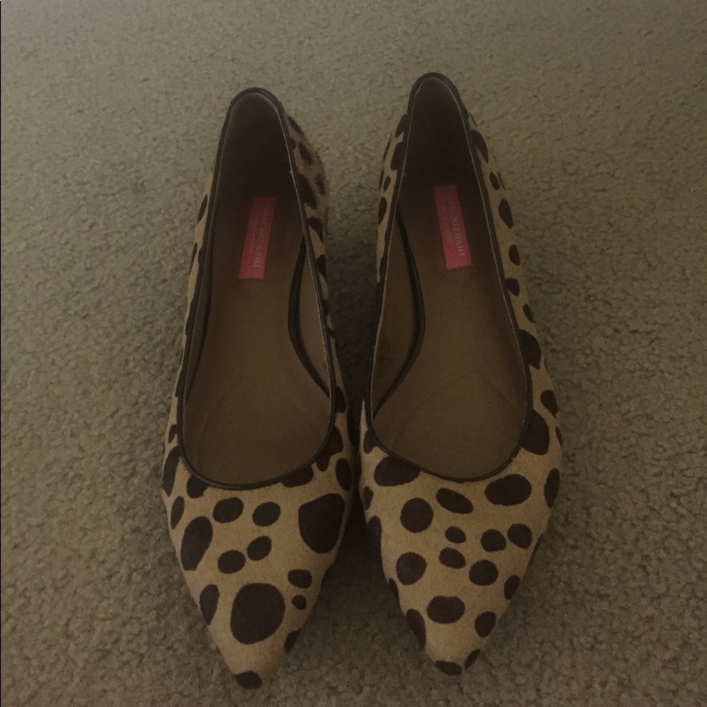 Leopard pumps