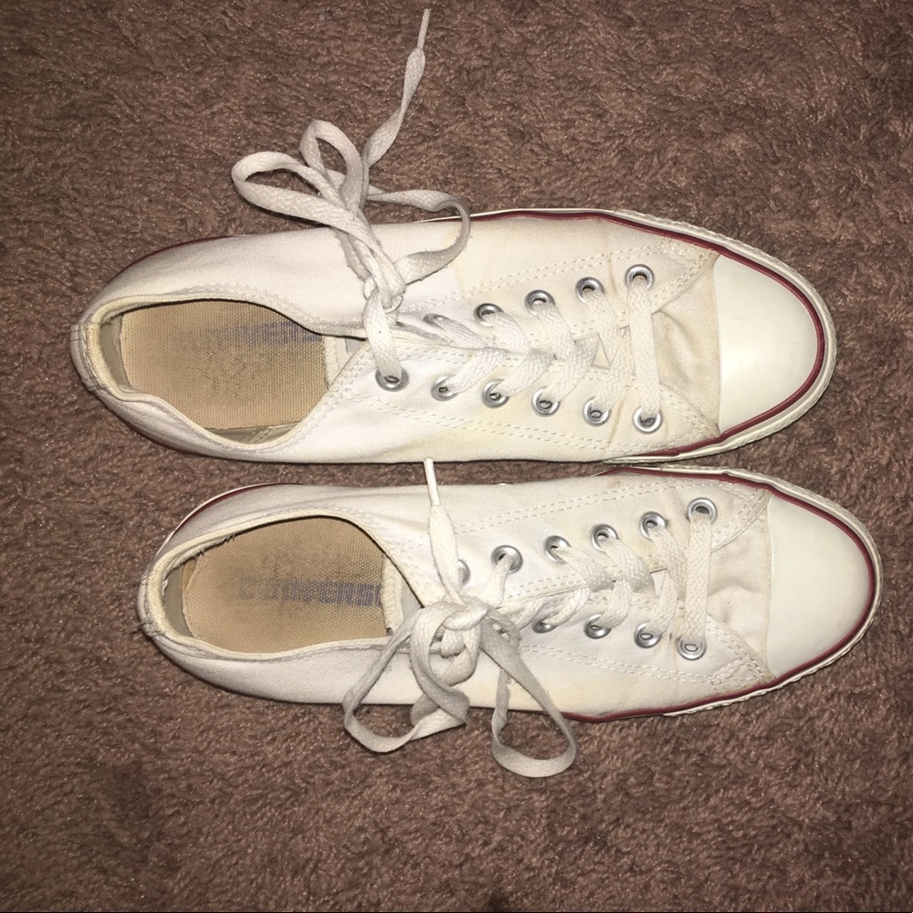 White all star convers