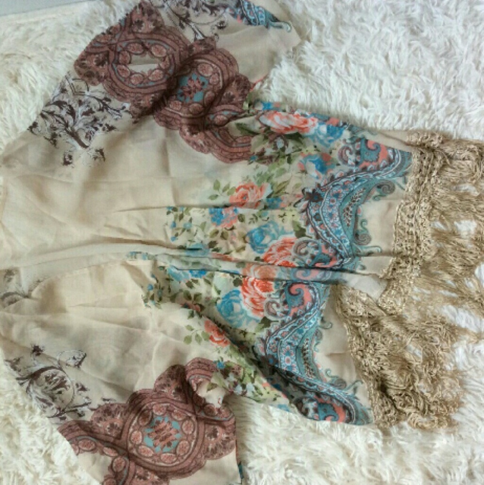 LAST ONE Kiss The Sky Spanish Floral Fringe Kimono - Picture 3 of 8