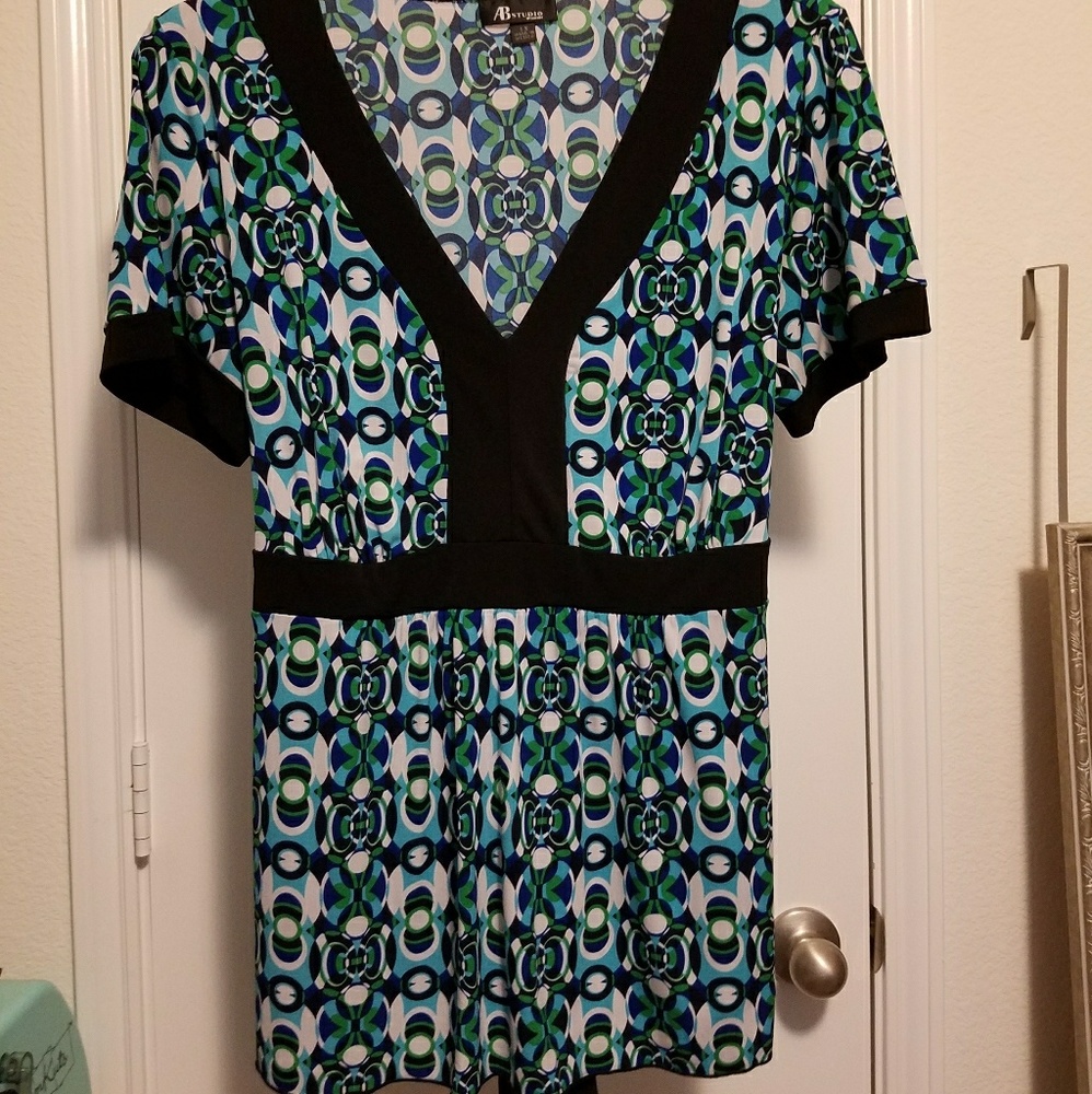 Excellent used condition blouse